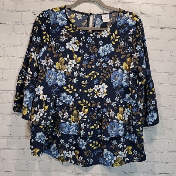 Time and Tru blue floral peasant top - Picture 1 of 6